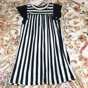 Boutique black & white strip dress